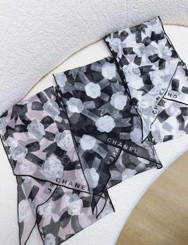 Chanel silk scarf 25X180cm E052507